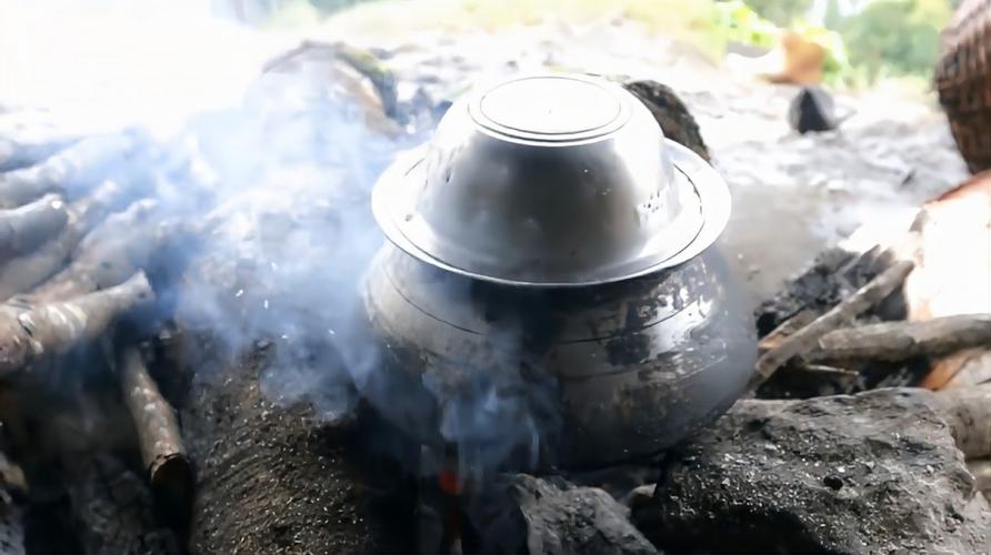 尼泊尔农村做饭视频