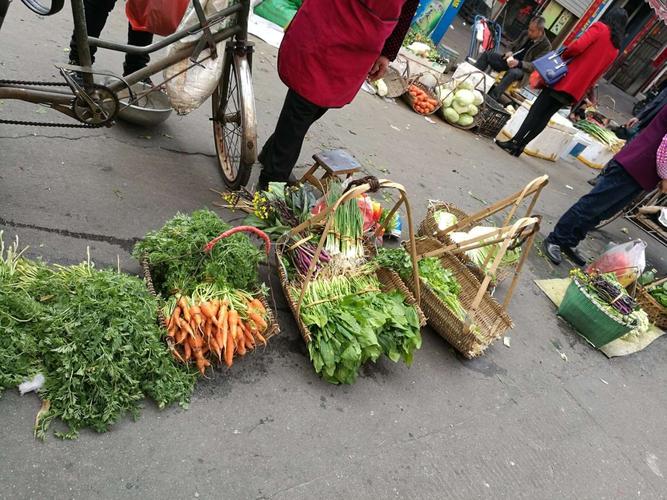 农村蔬菜集市的相关图片